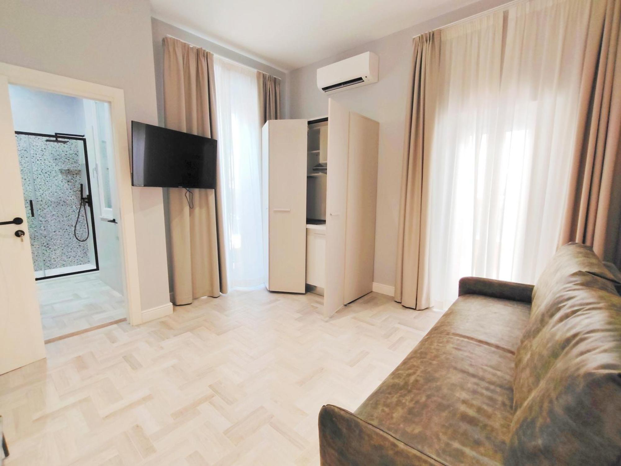 Apartment Crystal Domus Rom
