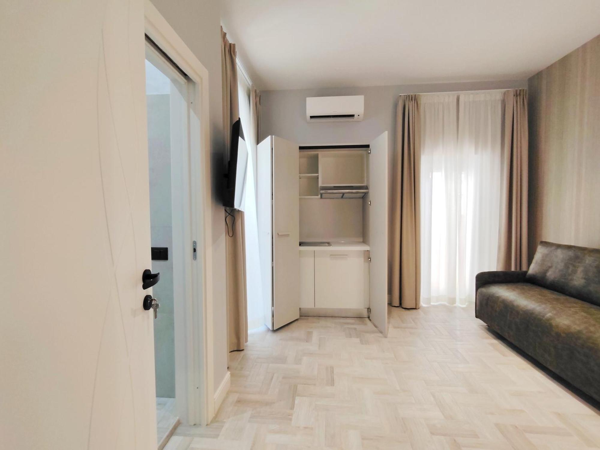 Apartment Crystal Domus Rom